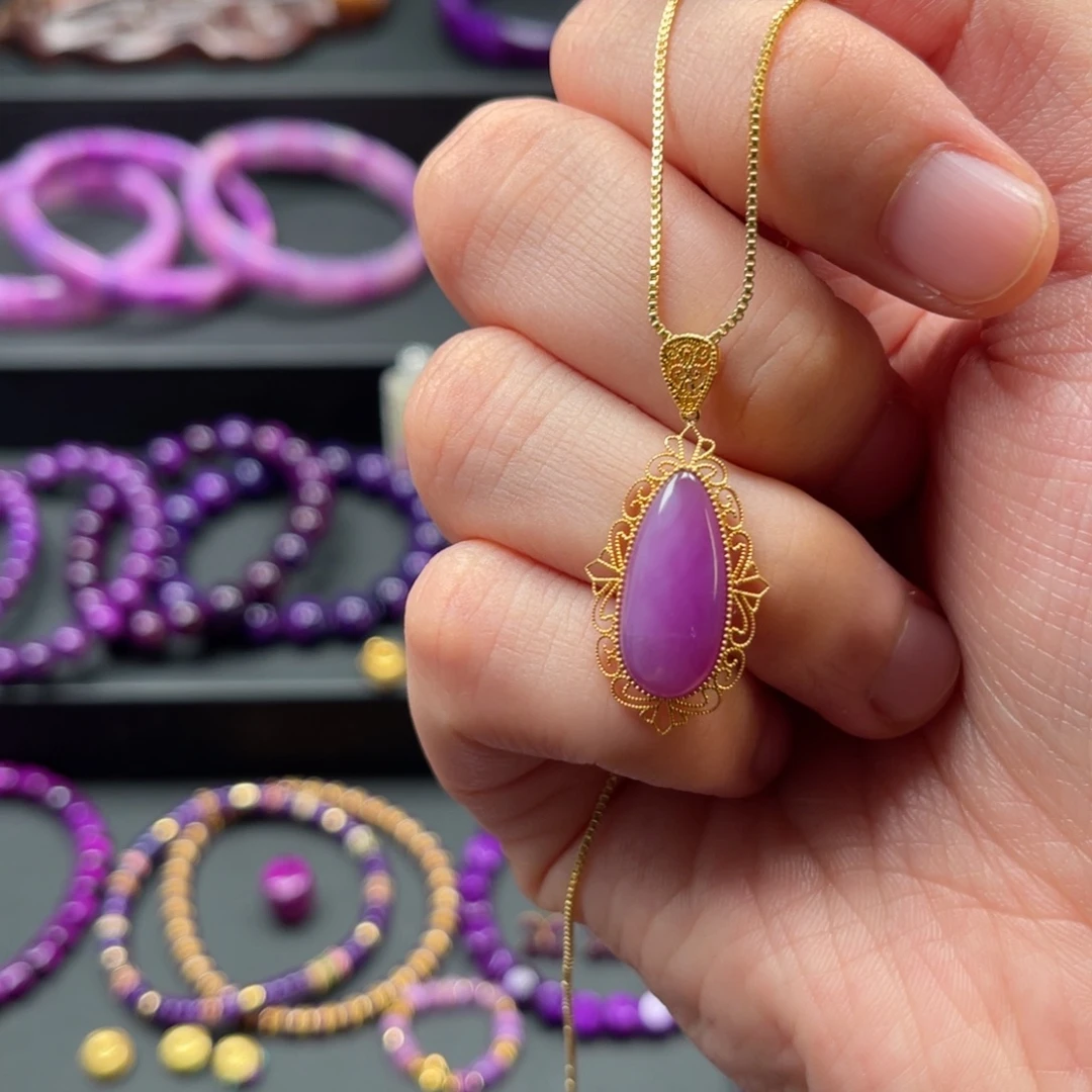 苏纪石（舒俱来）18K金镶嵌吊坠