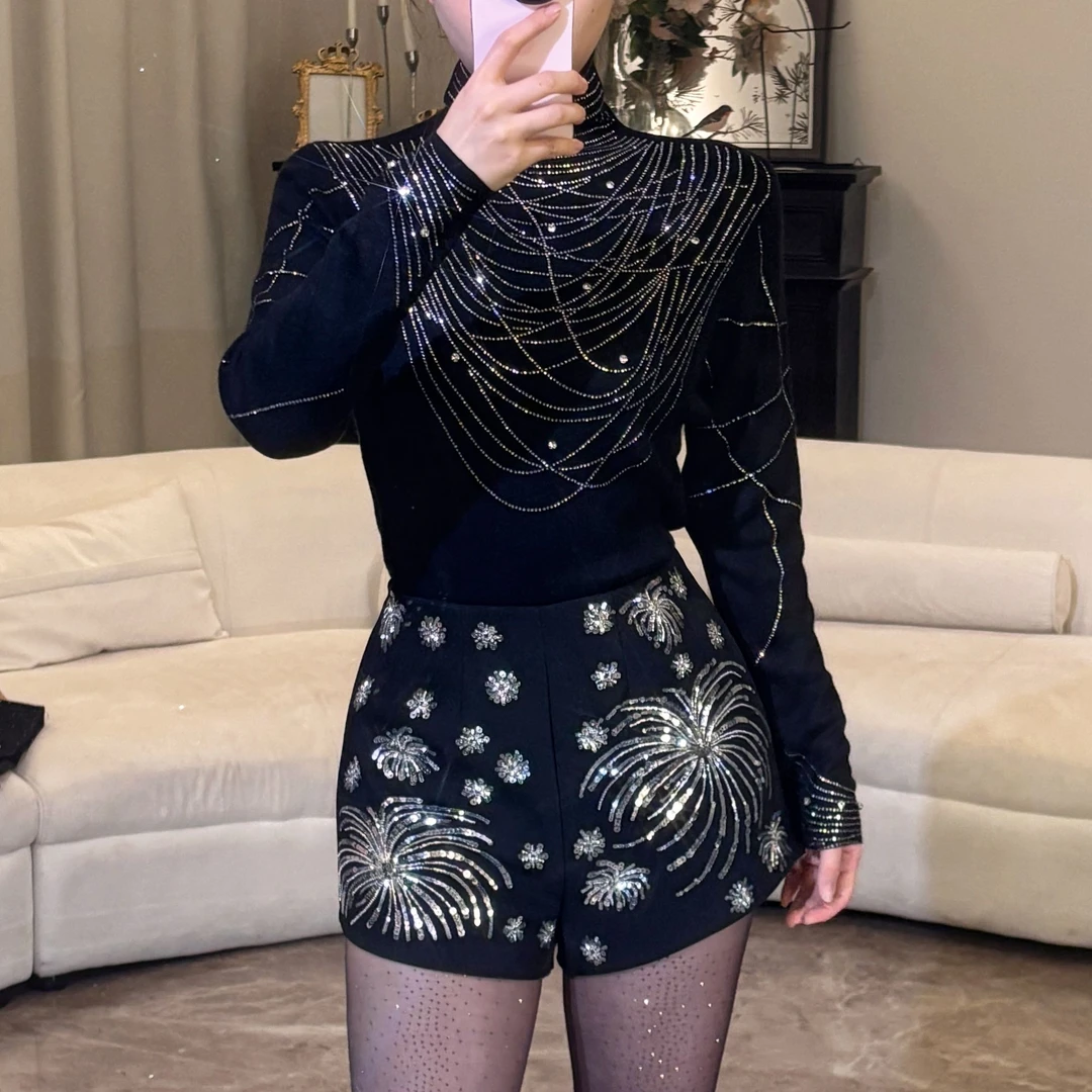 【短裤】 烟火流星亮片重工设计显瘦高腰短裤