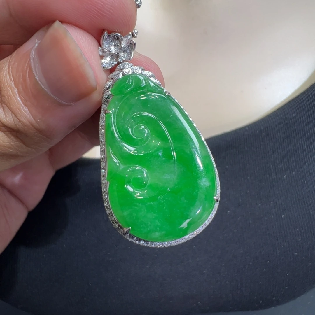 翡翠18K金镶嵌吊坠(不含链)