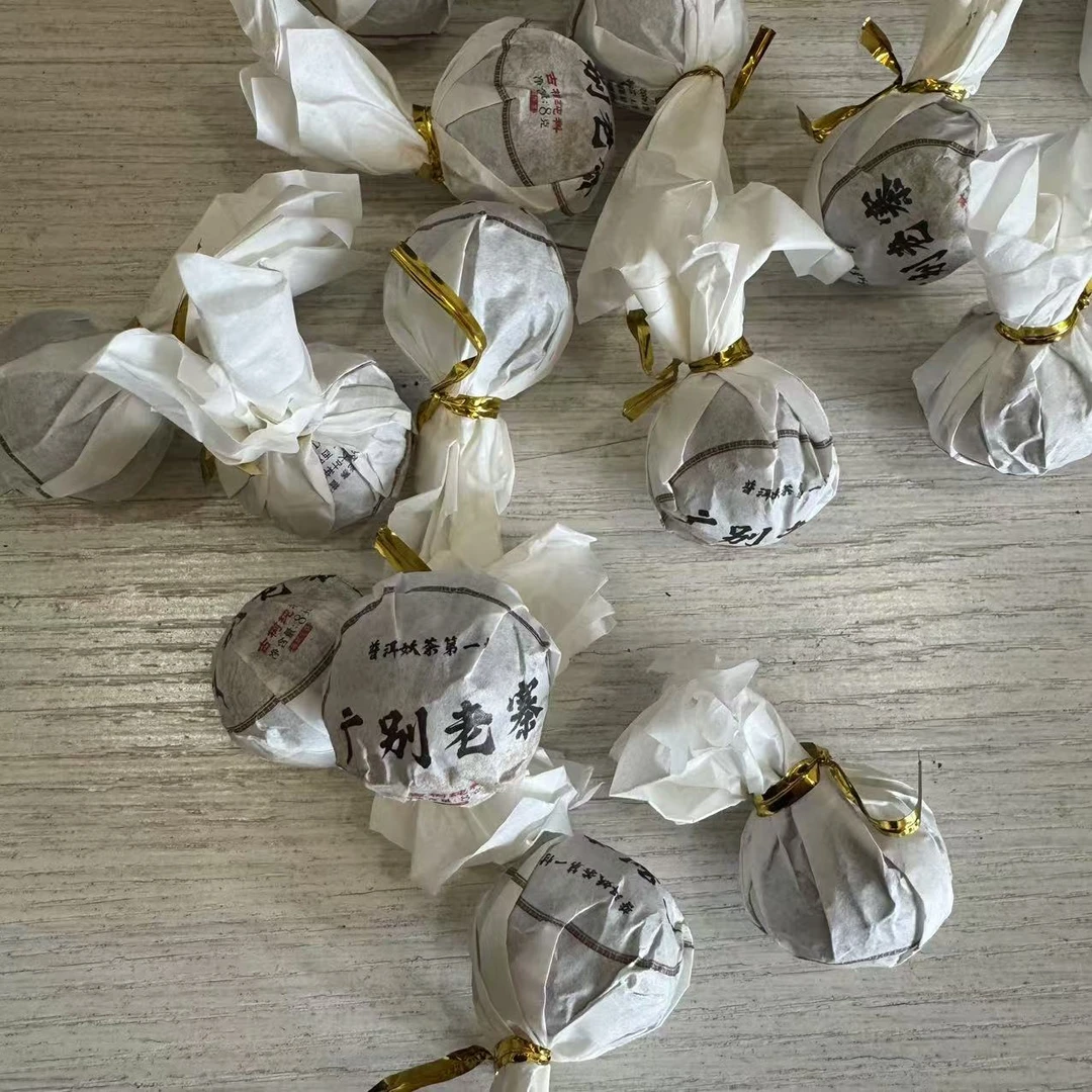 2024年广别老寨古树龙珠8g/颗生茶普洱茶