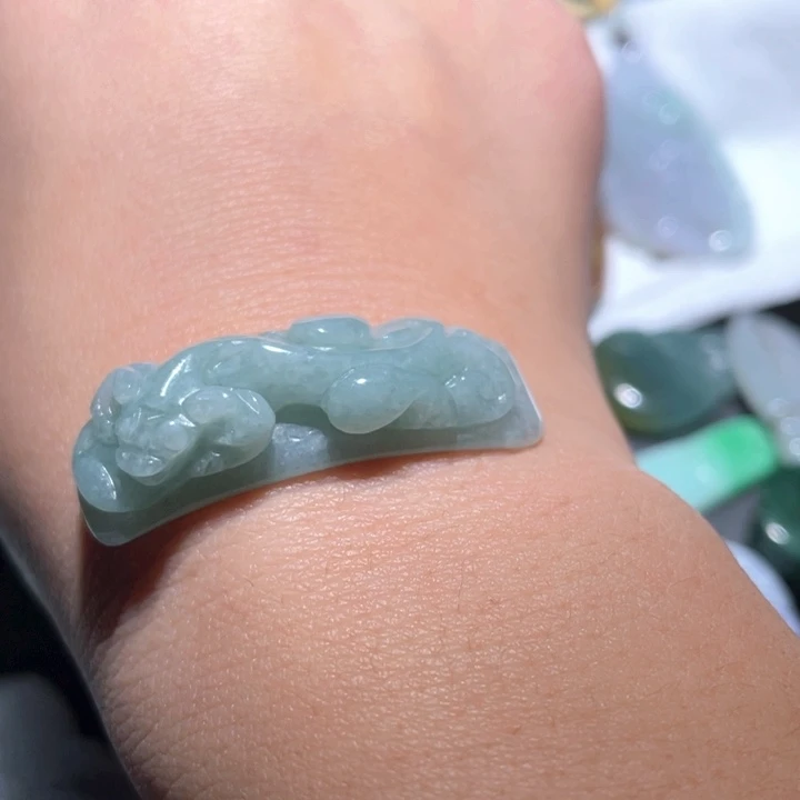 【闪购商品】翡翠颈饰未镶嵌天然翡翠