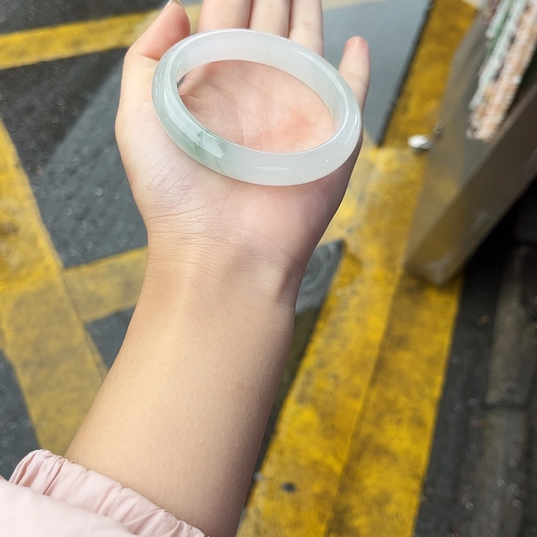 O***~石英质玉未镶嵌手镯不退不换