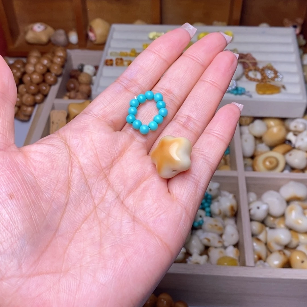 睿***妈手串猴头核桃星星绿卡