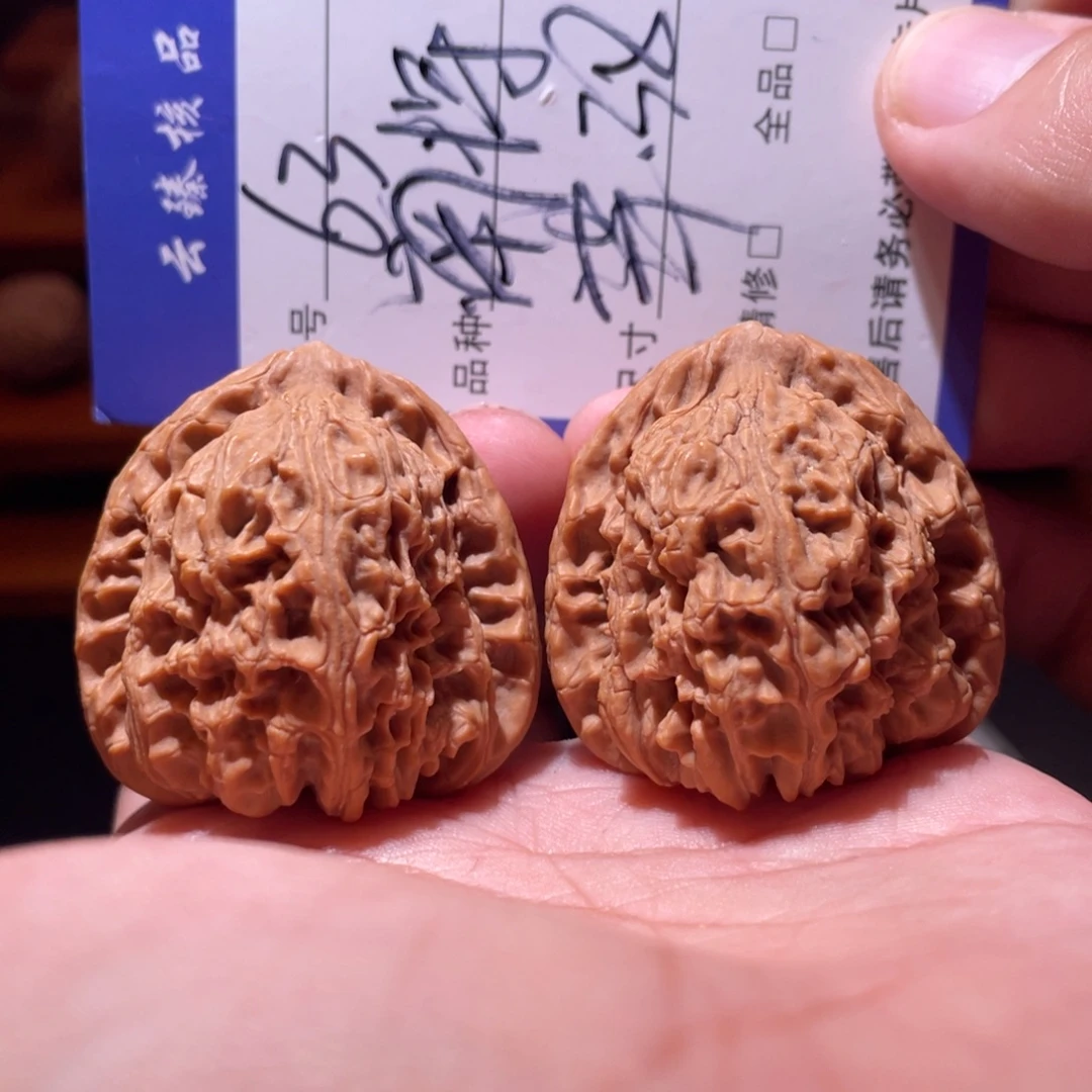 文玩核桃吊坠文玩
