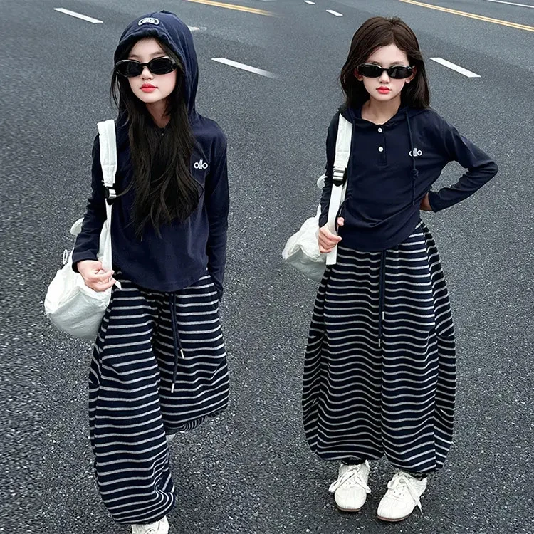 女童套装春秋季2025新款洋气中童运动服女大童秋装时髦卫衣两件套