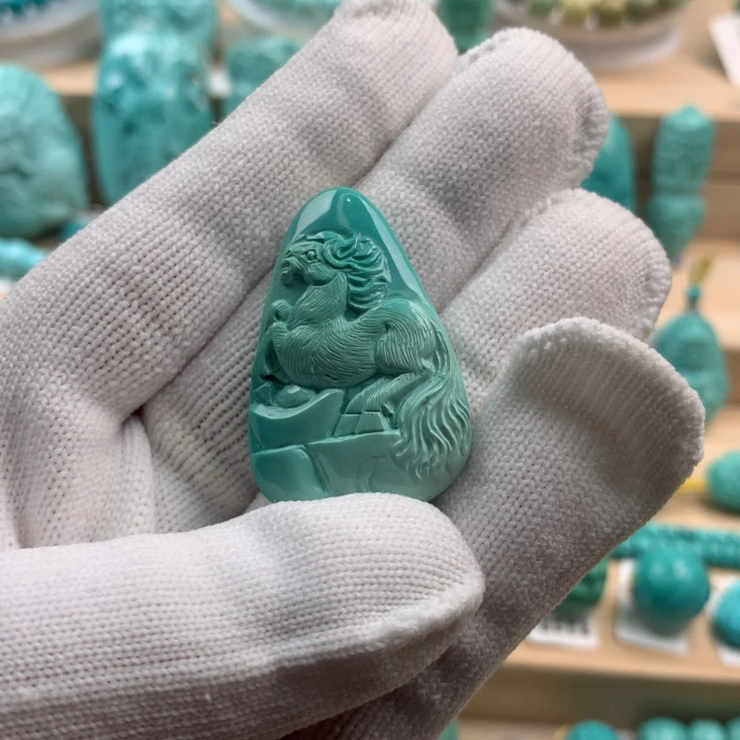 绿松石吊坠未镶嵌