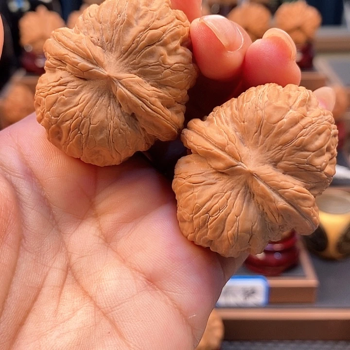 文玩核桃吊坠44全品元宝