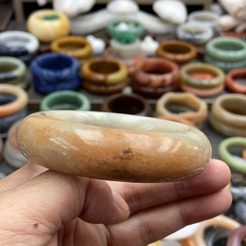 【闪购商品】石英质玉手镯54未镶嵌