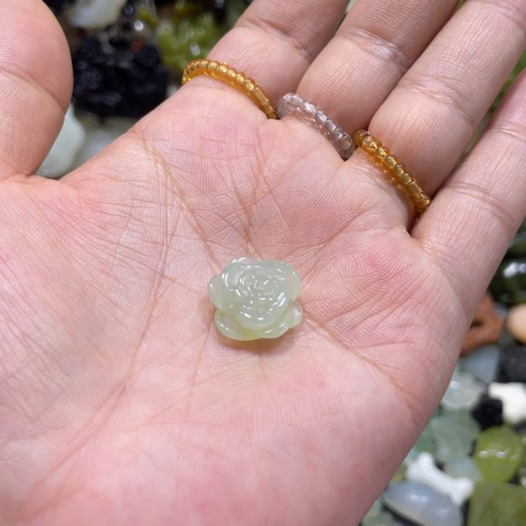 【闪购商品】岫玉颈饰未镶嵌?****?26戒指