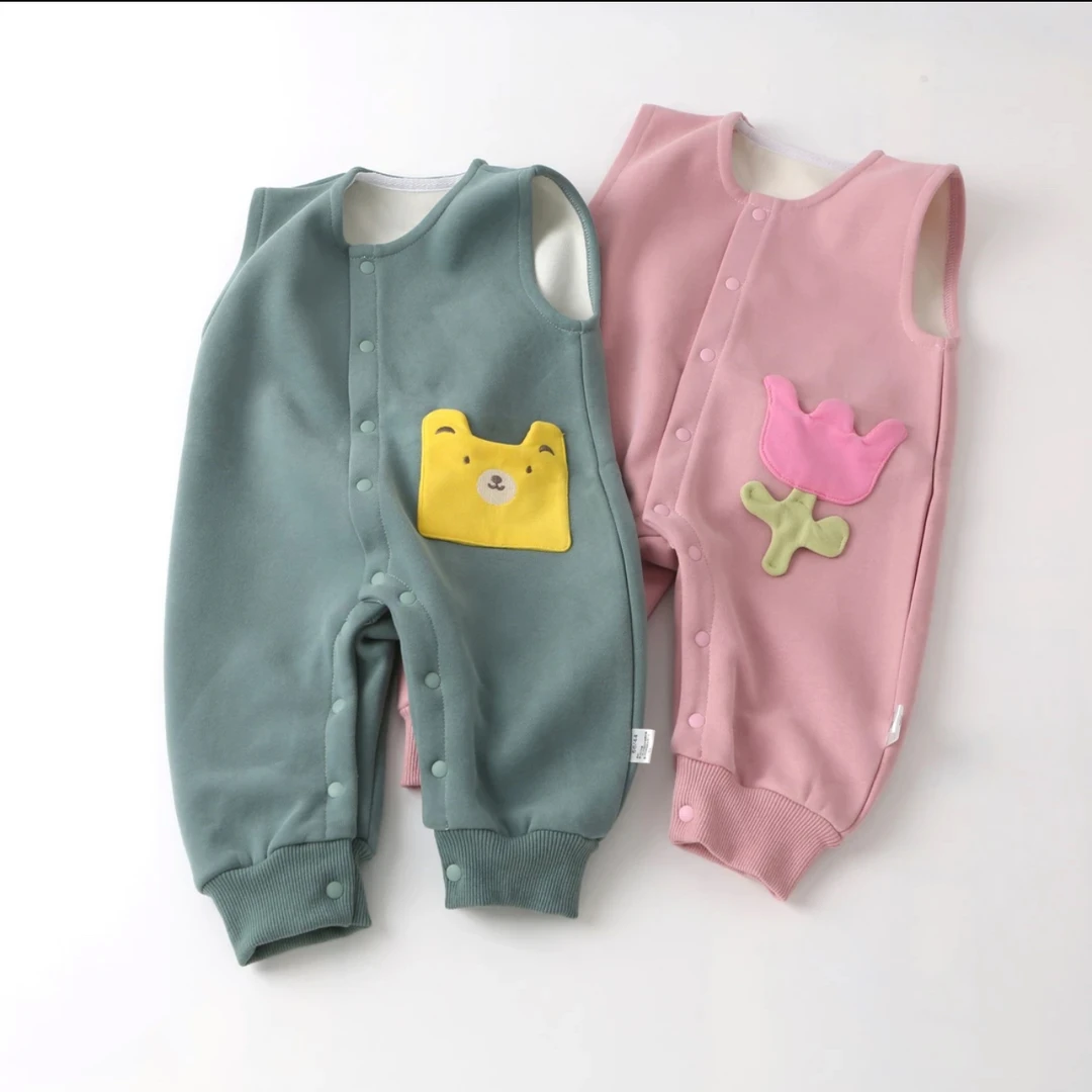 【W-740】休闲风A类无袖婴幼儿外穿秋冬保暖幼儿背心加绒背带裤