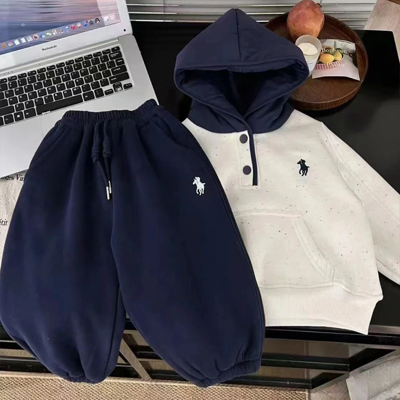 儿童春秋季运动休闲两件套时尚连帽男童外套简约撞色刺绣卫衣套装