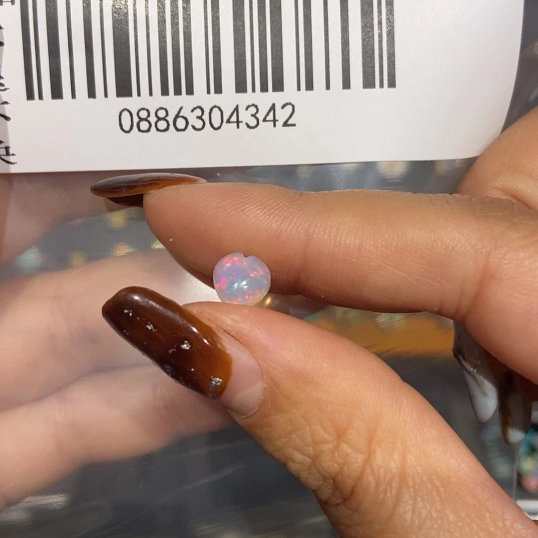 J***⁹欧泊未镶嵌不退换