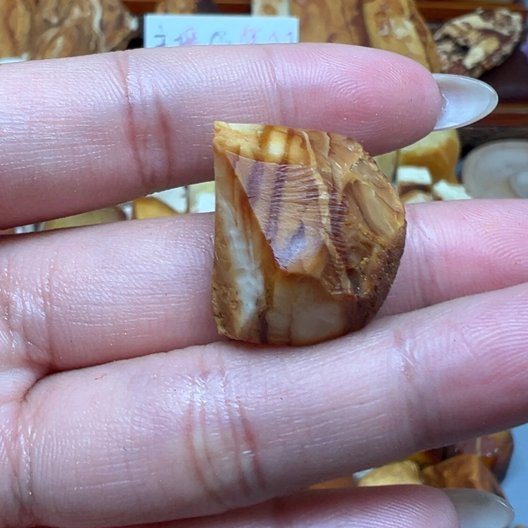 定制琥珀未镶嵌蜜蜡