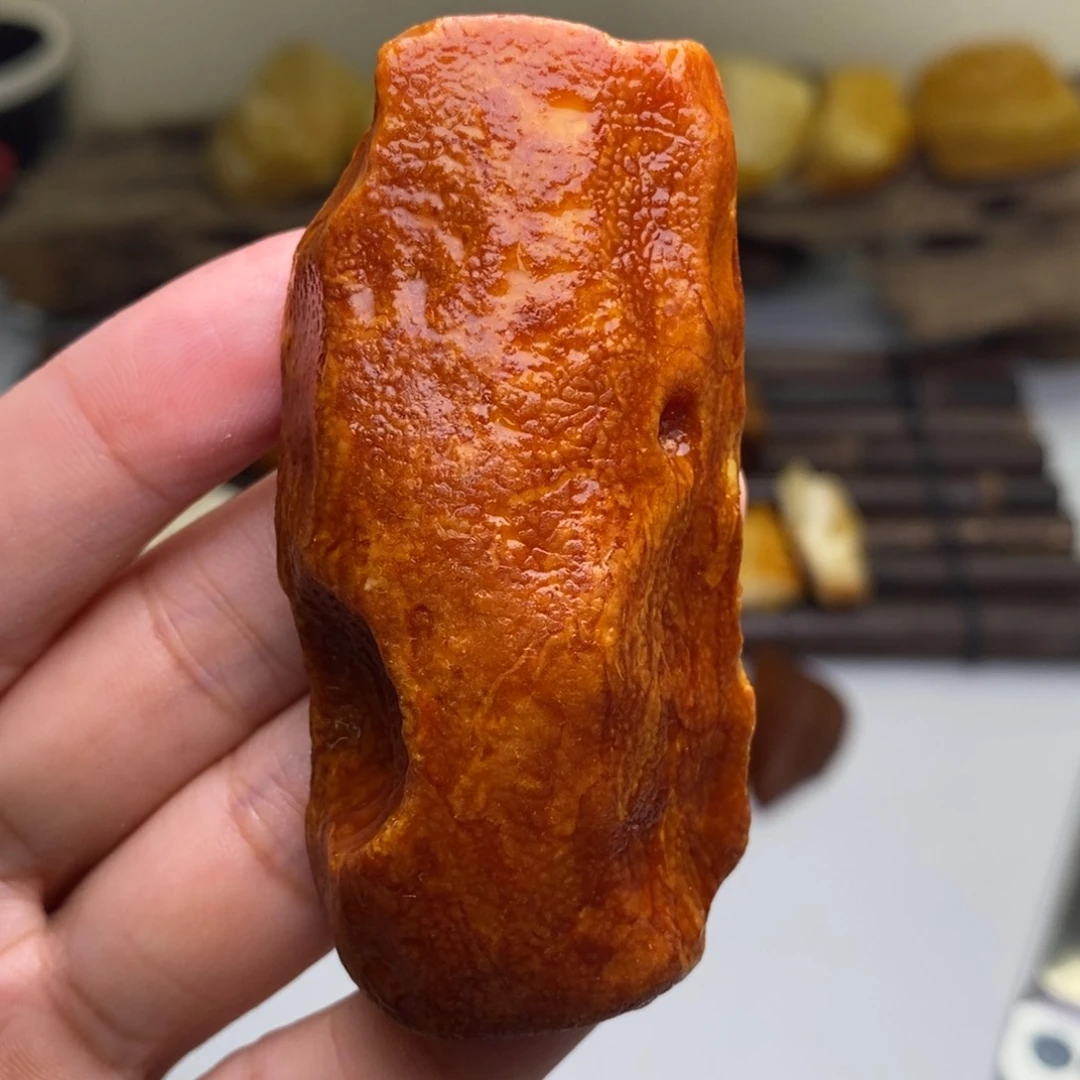 【闪购商品】定制琥珀天然蜜蜡乌料