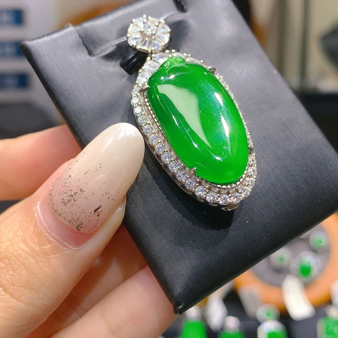 【闪购商品】颈饰银S925镶嵌翡翠6柒姐