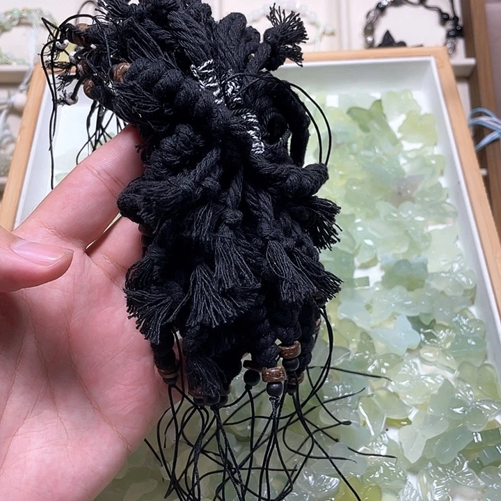 合金蛇纹石玉颈饰