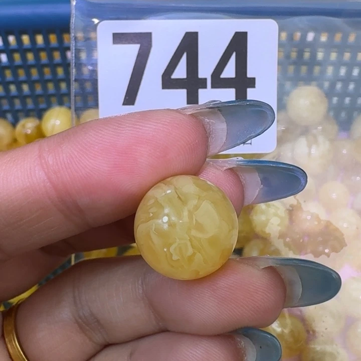裸石琥珀未镶嵌15.2微瑕