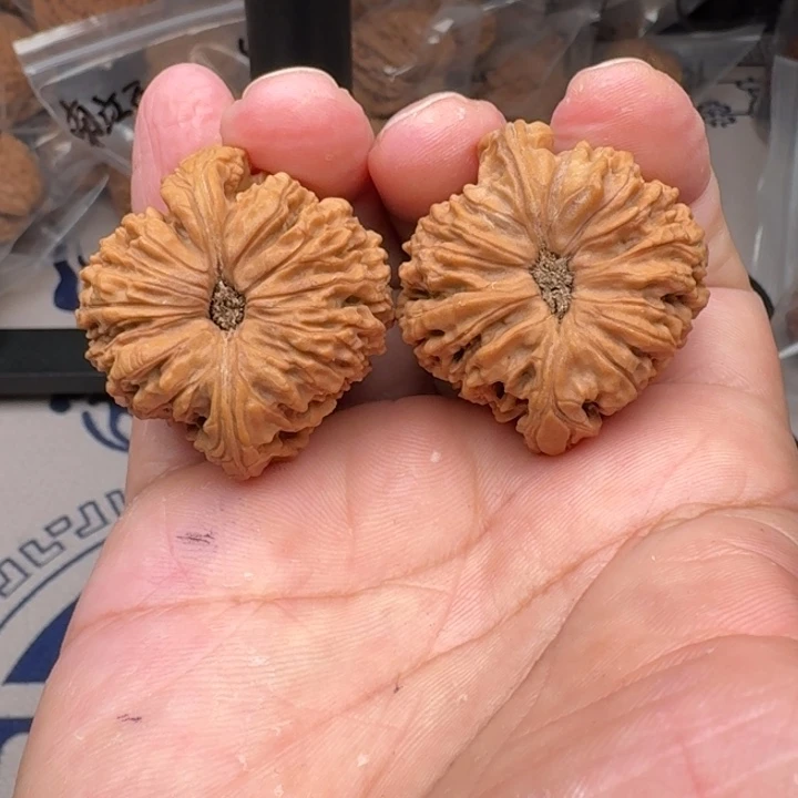 把件桃核南疆石39+尺28