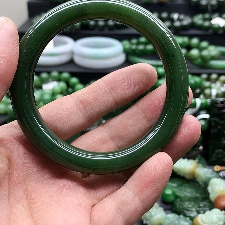 和田玉（碧玉）手镯未镶嵌