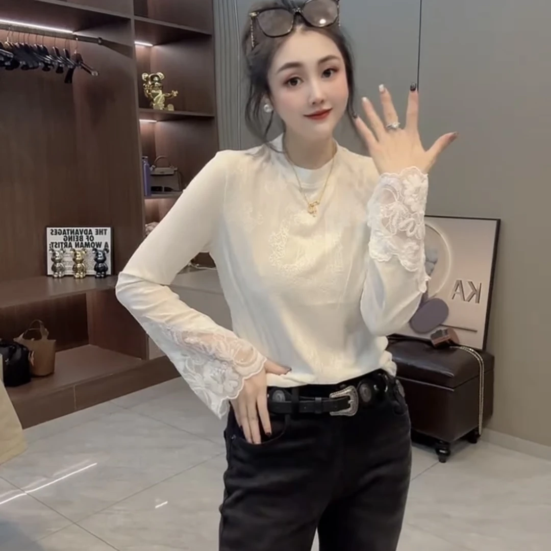 蕾丝花边袖口拼接初秋女士显瘦长袖T恤打底衫