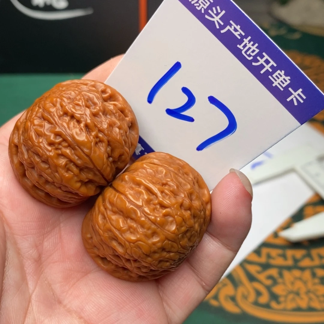 铁锤妹妹37momomomoooo
