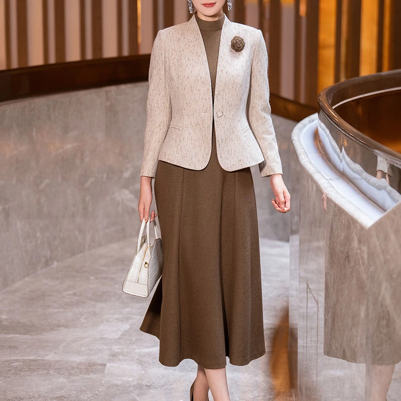 首尚格释摩卡时光2024冬季咖色立领A摆毛呢背心裙搭配连立领米咖