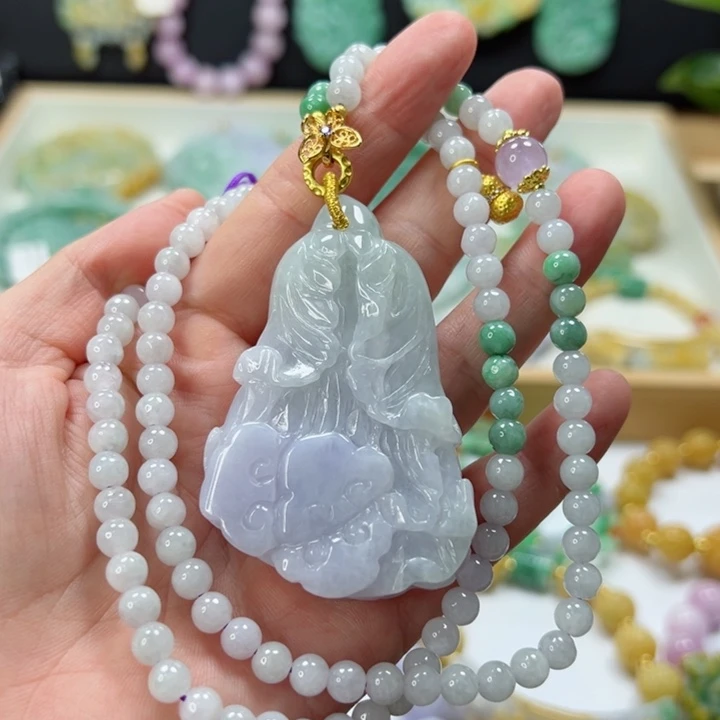 颈饰未镶嵌翡翠吊坠
