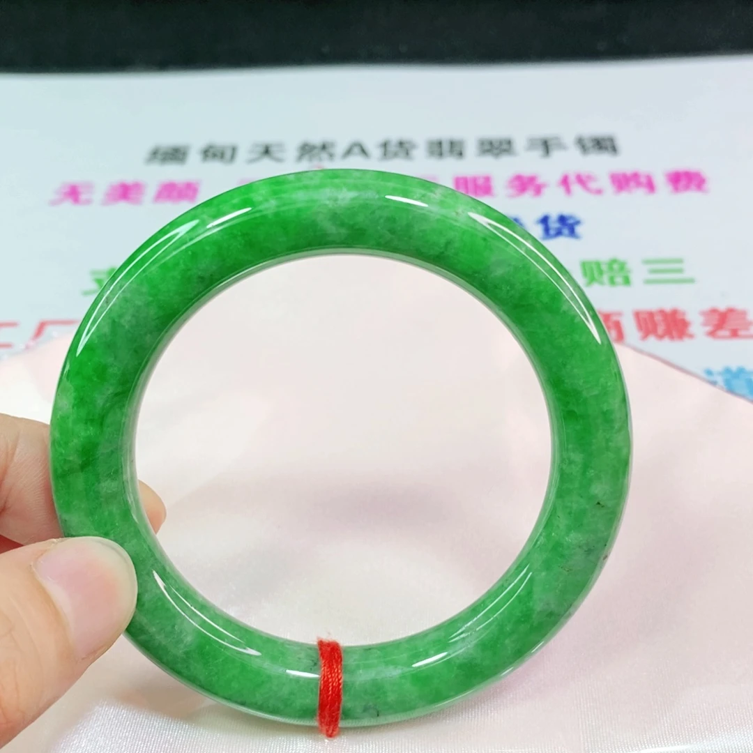 翡翠手镯未镶嵌5556圈口圆条