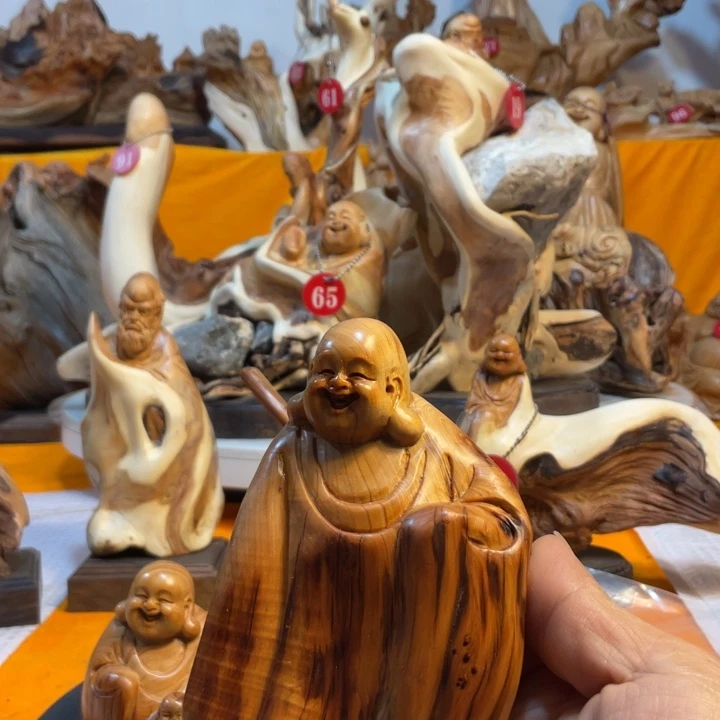 柏木（崖柏）醫**涯崖柏  弥勒