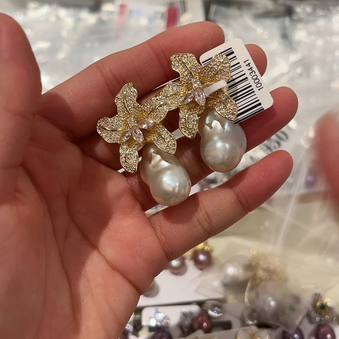 淡水珍珠耳饰合金