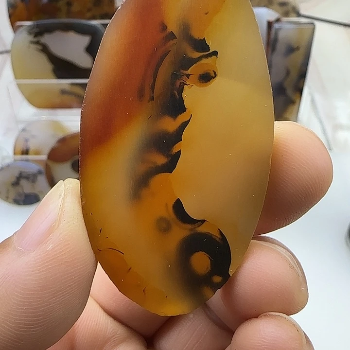 未镶嵌颈饰玛瑙/玉髓