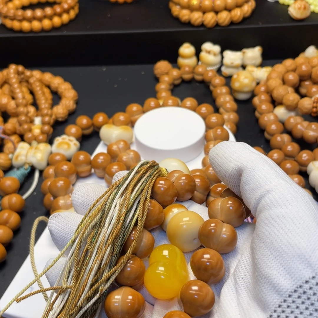 樱****吊坠猴头核桃全品屁桃