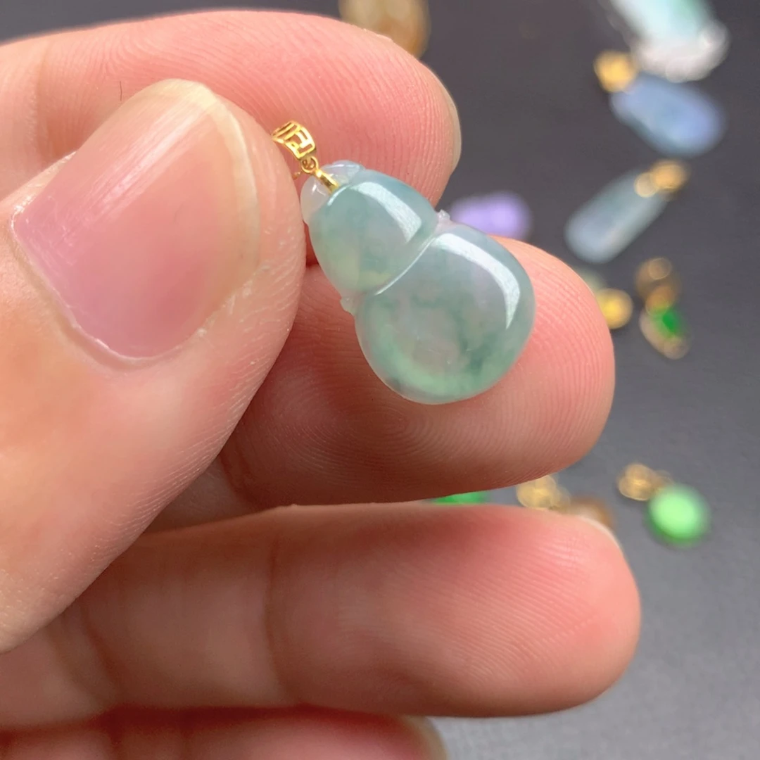 【闪购商品】颈饰18K金镶嵌翡翠翡翠