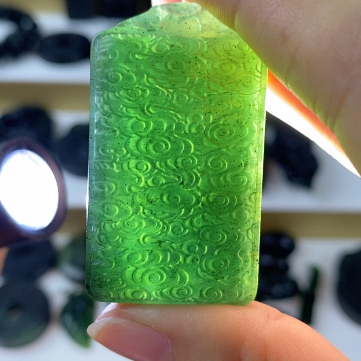 蛇纹石玉未镶嵌吊坠(不含链)