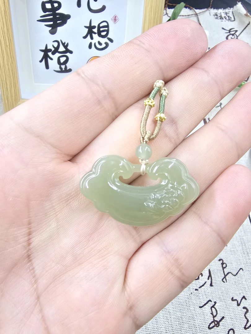 （一哥专属）YWF-3010和田玉吊坠多样性发其一