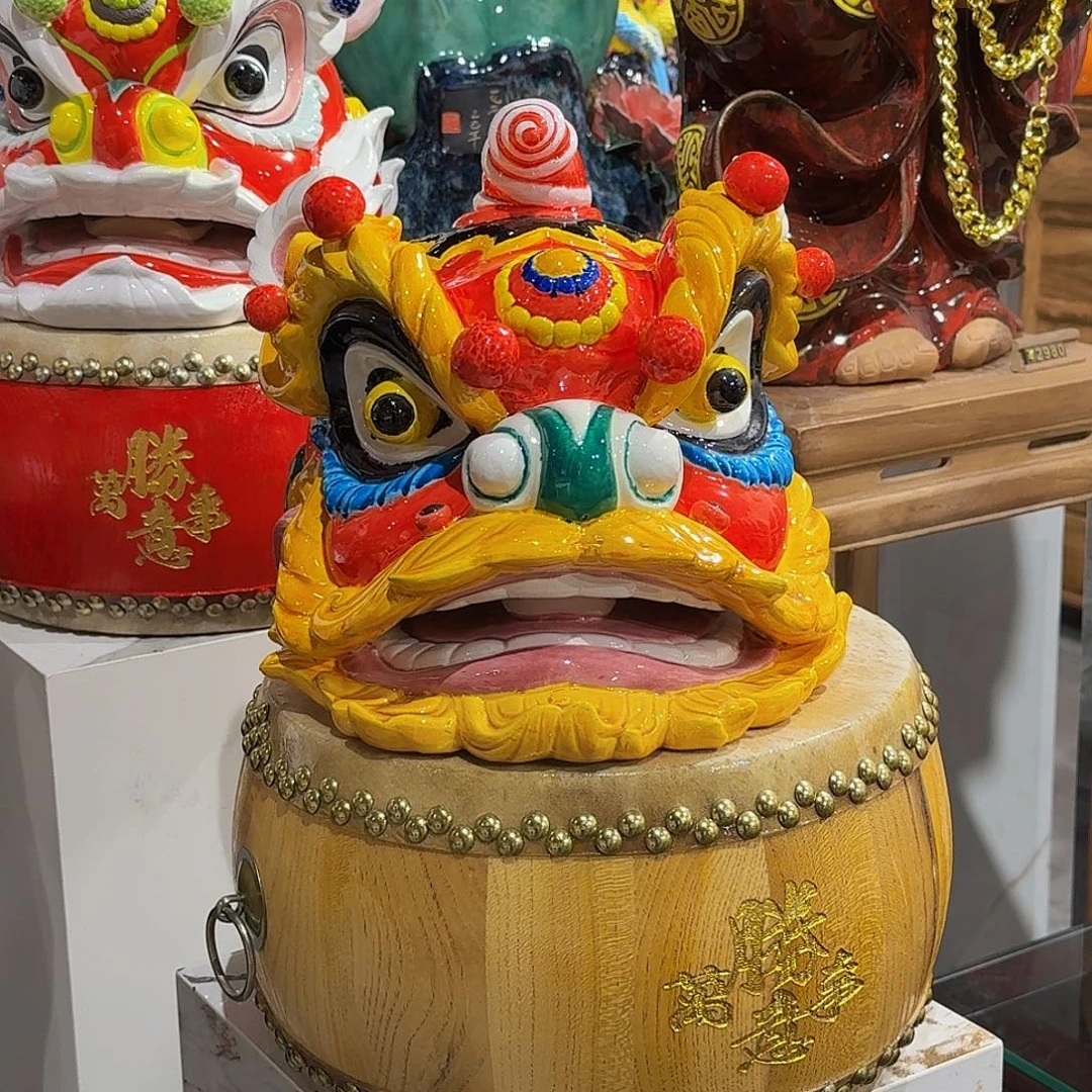 陶瓷醒狮带鼓石湾陶