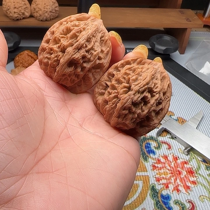 核桃原装麦穗虎头