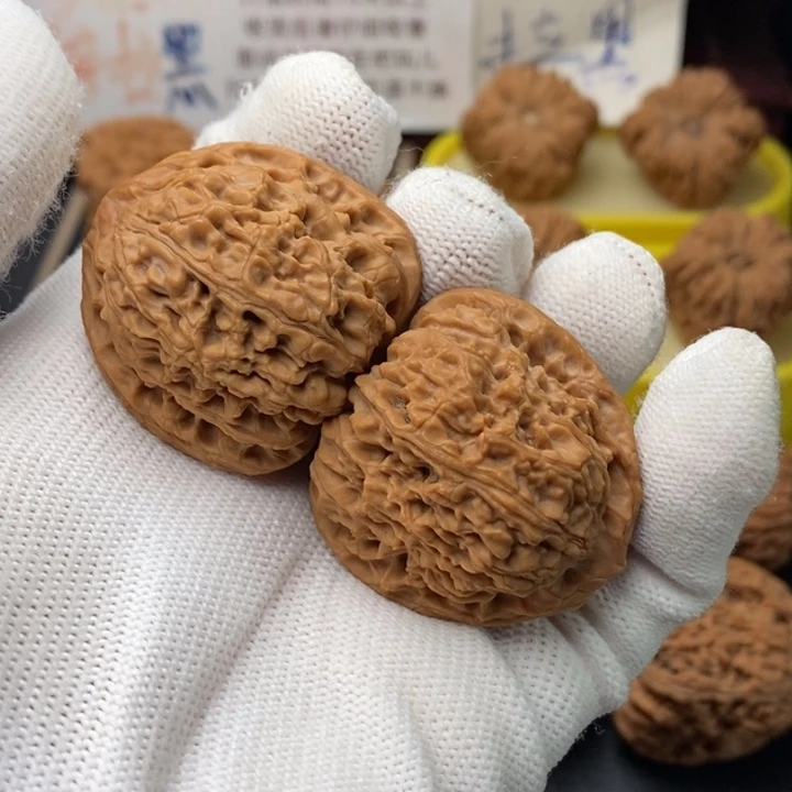 文玩核桃吊坠森*哥正三角毕业36尺0930