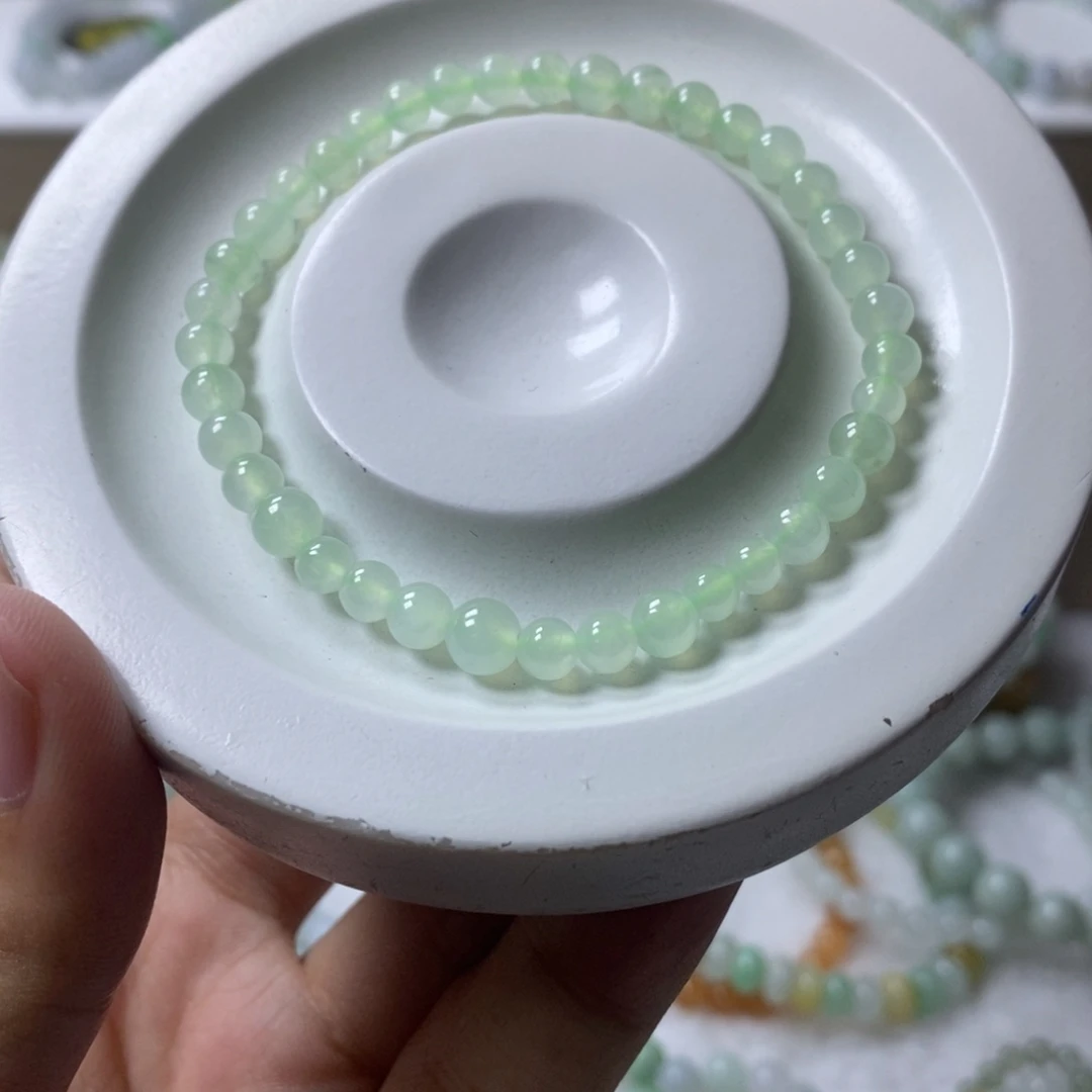 未镶嵌手链翡翠晴绿色圆珠卡5