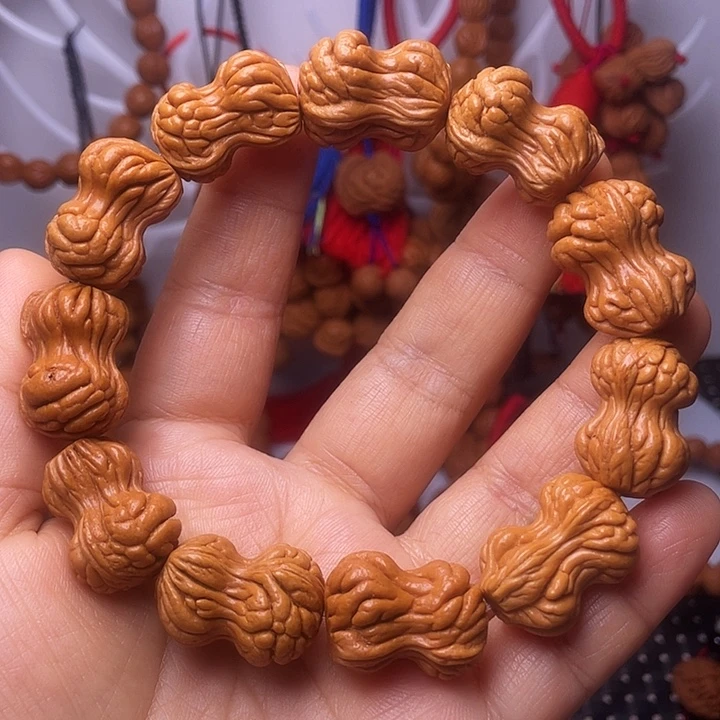 桃核吊坠龙纹桃枭