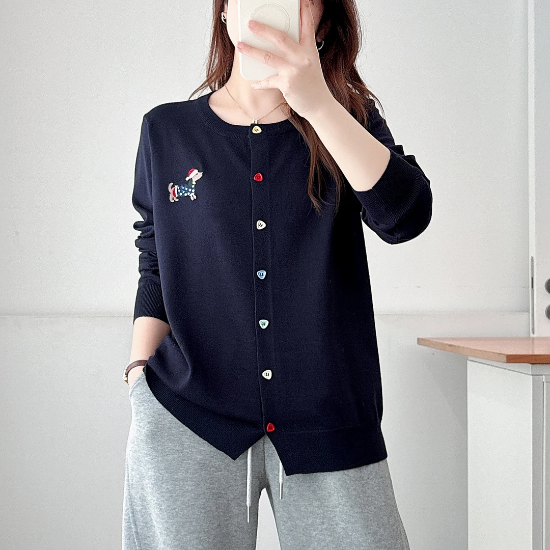 大码胖mm圆领小狗刺绣开衫春秋季毛衣宽松时尚洋气长袖针织衫显瘦