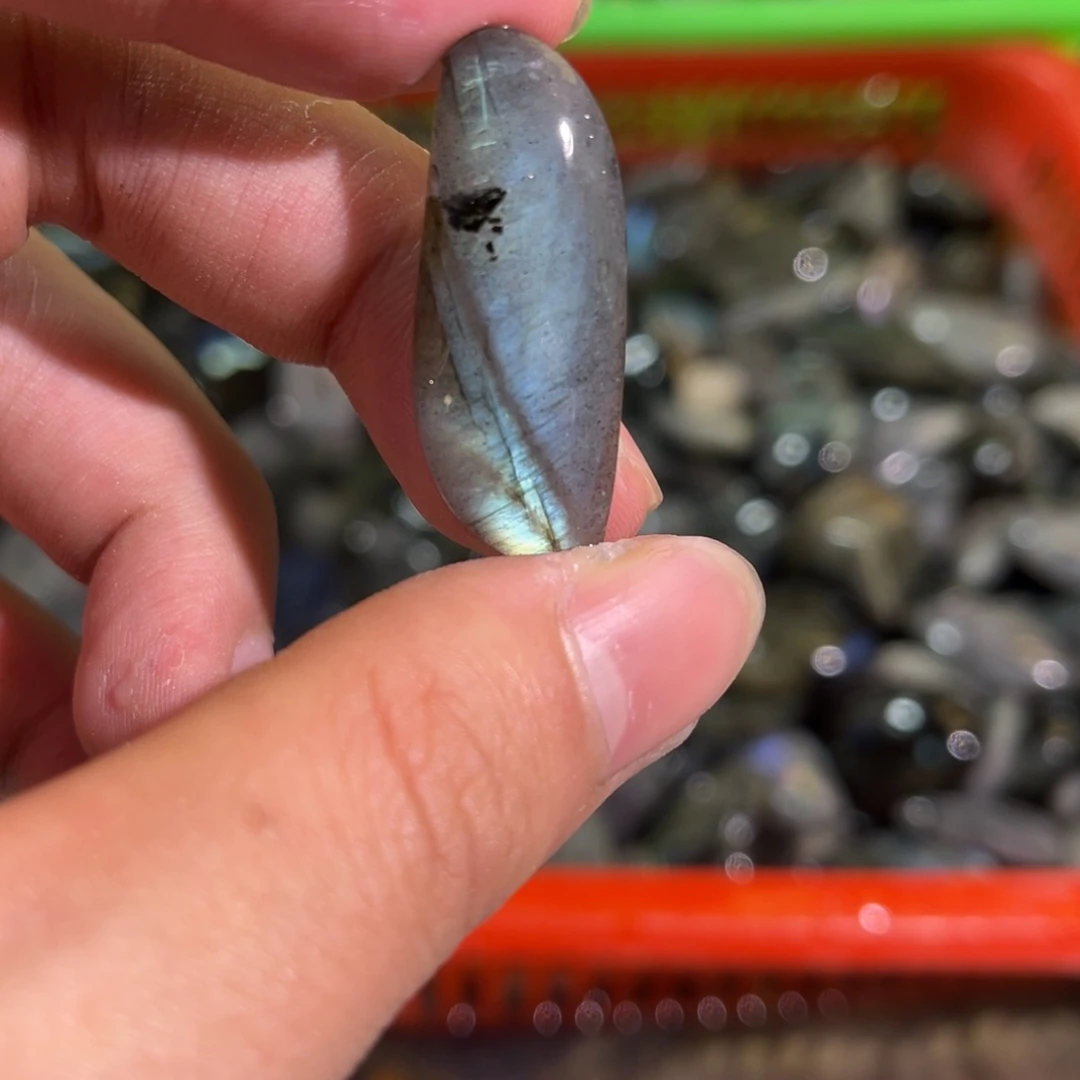 拉长石吊坠未镶嵌好****瓜