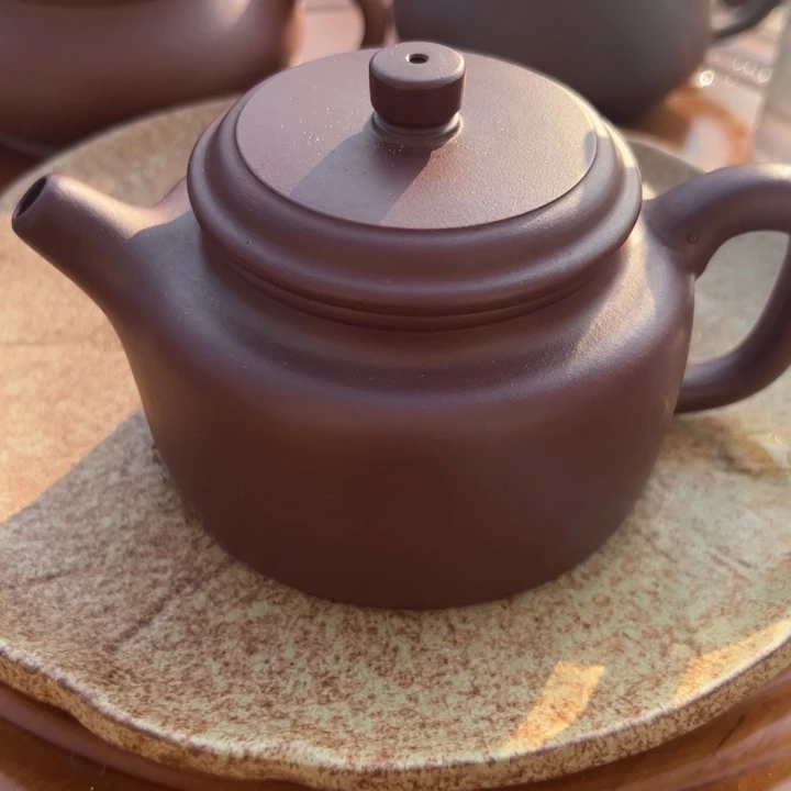 紫砂茶壶龙血砂精工得中200cc