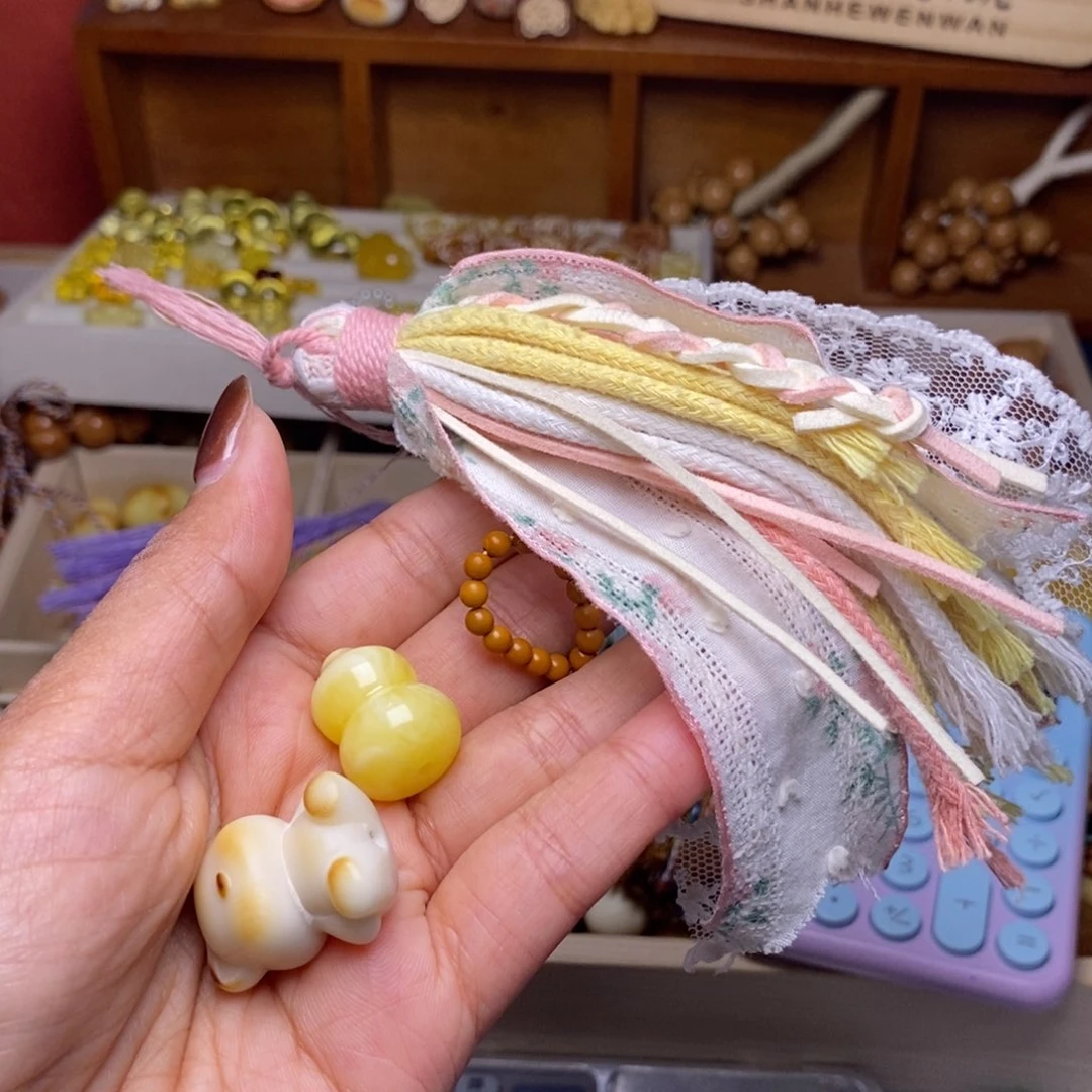 猴头核桃吊坠小熊葫芦棕跑花间无语