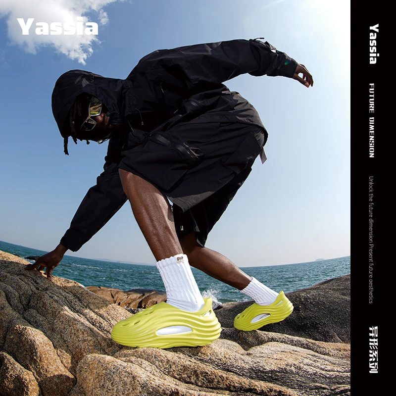 亚束2025新款凉鞋户外运动透气洞洞鞋时尚涉水沙滩街头拖鞋情侣