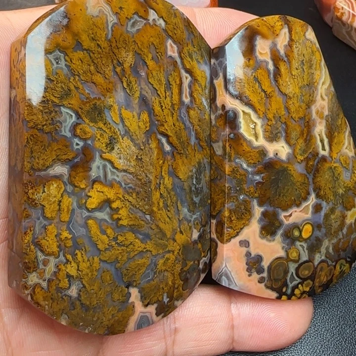 随***笔未镶嵌玛瑙/玉髓珠宝奇石