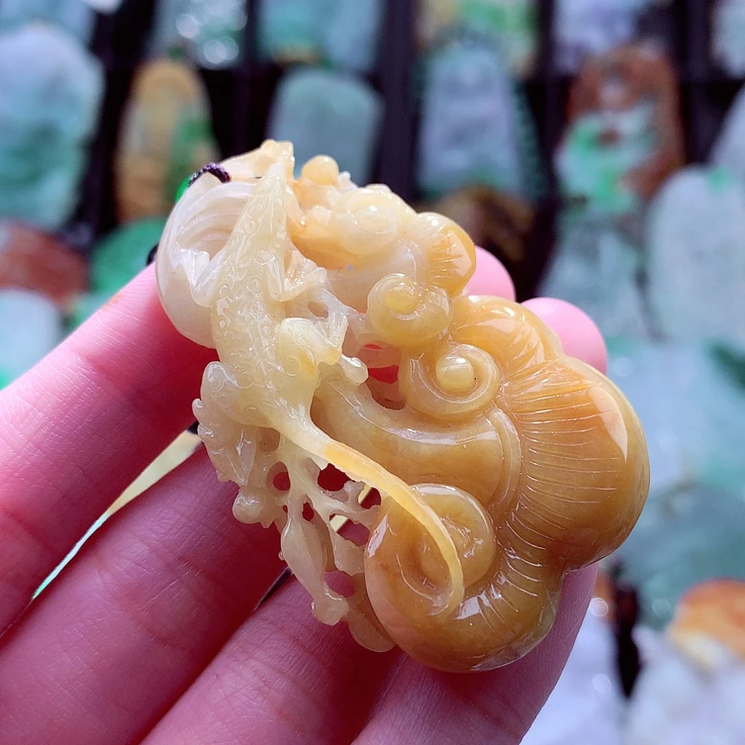 颈饰未镶嵌翡翠天然