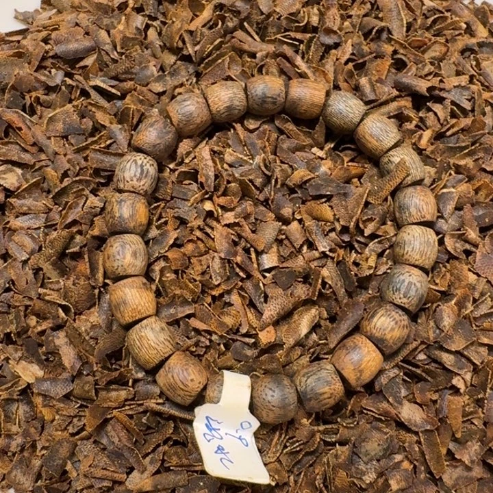 欢***马沉香沉香碎屑棋楠老白棋高端沉水树心油老料12克