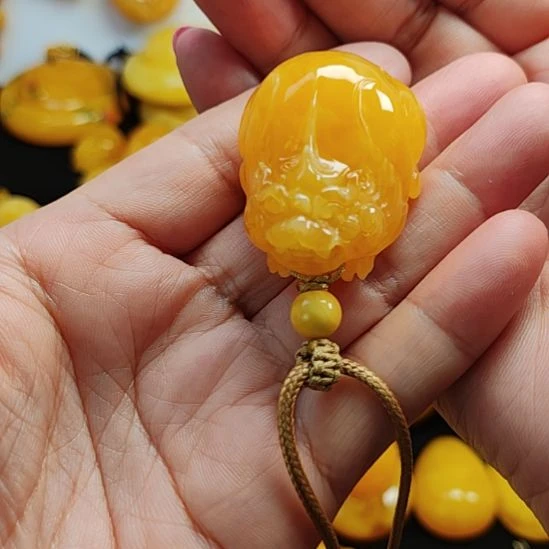 蜜蜡未镶嵌吊坠(赠链)