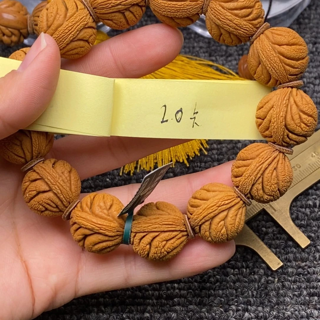 秦岭山脉龙纹桃核 13